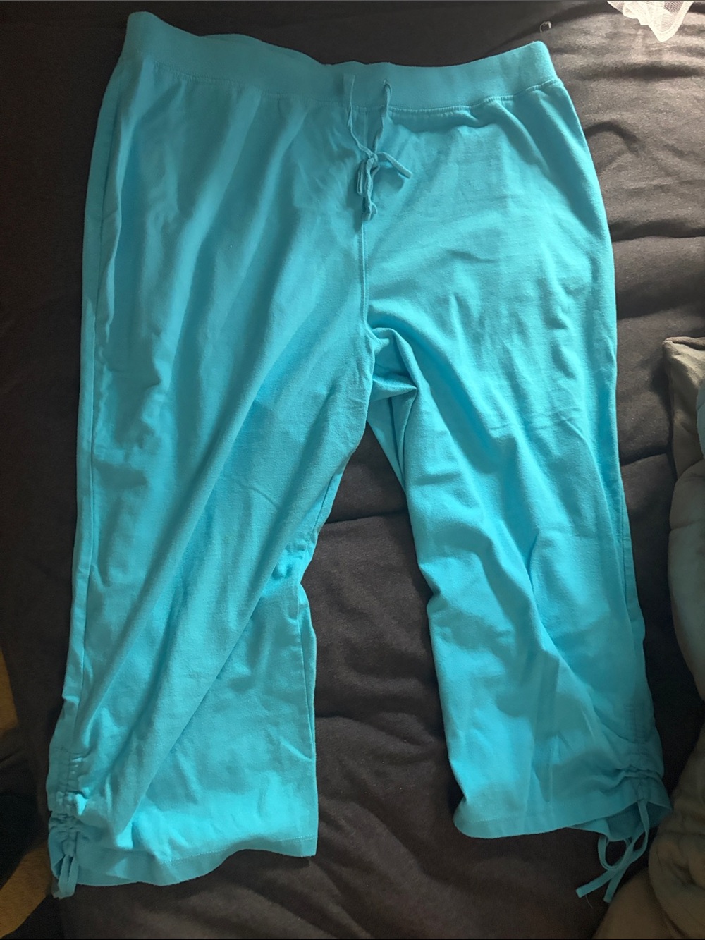 Bright Turquoise Woman’s Drawstring Capris